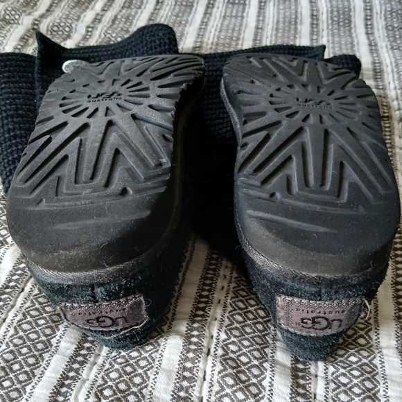 Ugg Classic Cardy Knit Boot - Picture 6 of 12